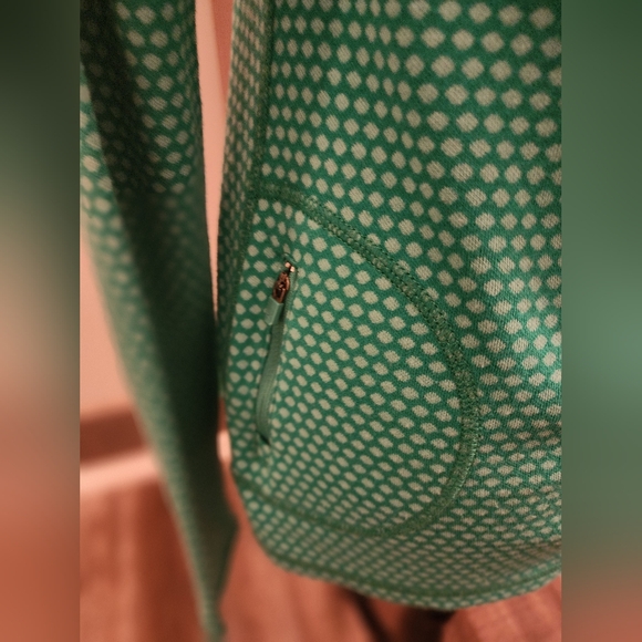 Eddie Bauer 1/4 zip, green polka dot, size medium - Picture 5 of 6